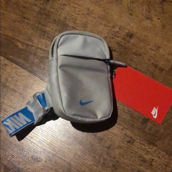 Nike crossbody bag - Picture 3 of 4